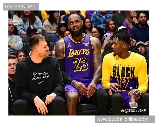 湖人三名球员同场得分20战绩完美无瑕13胜0负展现强大火力